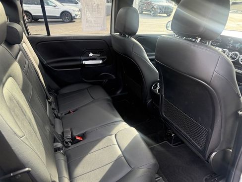 Used 2022 Mercedes-Benz GLB 250 4MATIC image 39