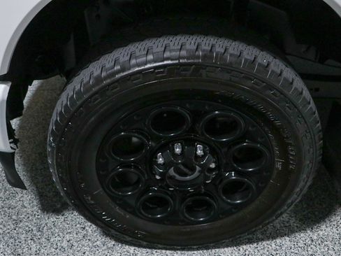 Used 2024 Ford F250 Lariat w/ Black Appearance Package AWD/4WD image 11