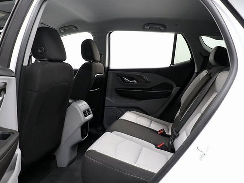 Used 2023 GMC Terrain SLE w/ Driver Convenience Package image 12