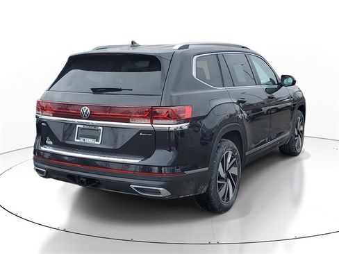 New 2026 Volkswagen Atlas SEL image 4