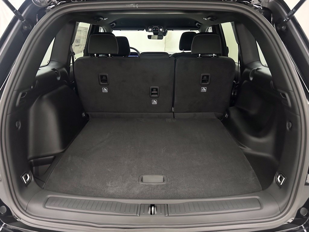 New 2027 Jeep Grand Cherokee Laredo AWD/4WD image 9