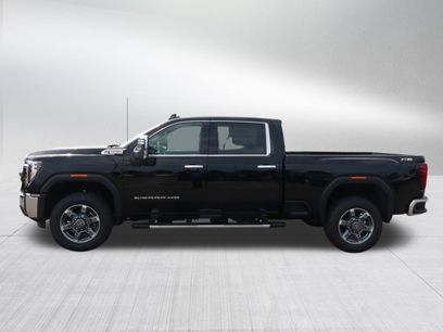 New 2025 GMC Sierra 3500 SLT w/ SLT Premium Package