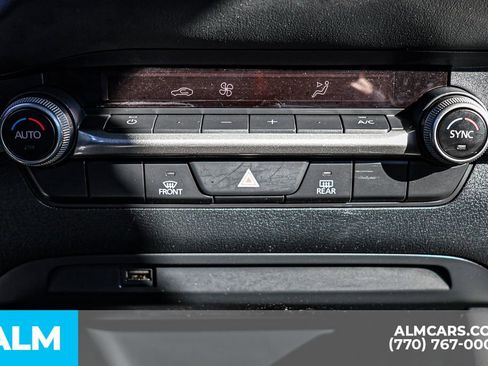 Used 2020 MAZDA MAZDA3 Sedan w/ Select Package image 40