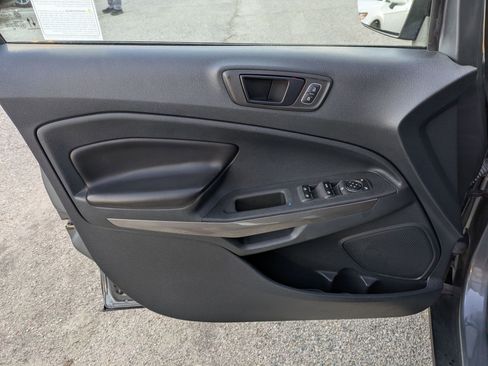 Used 2020 Ford EcoSport SES image 10