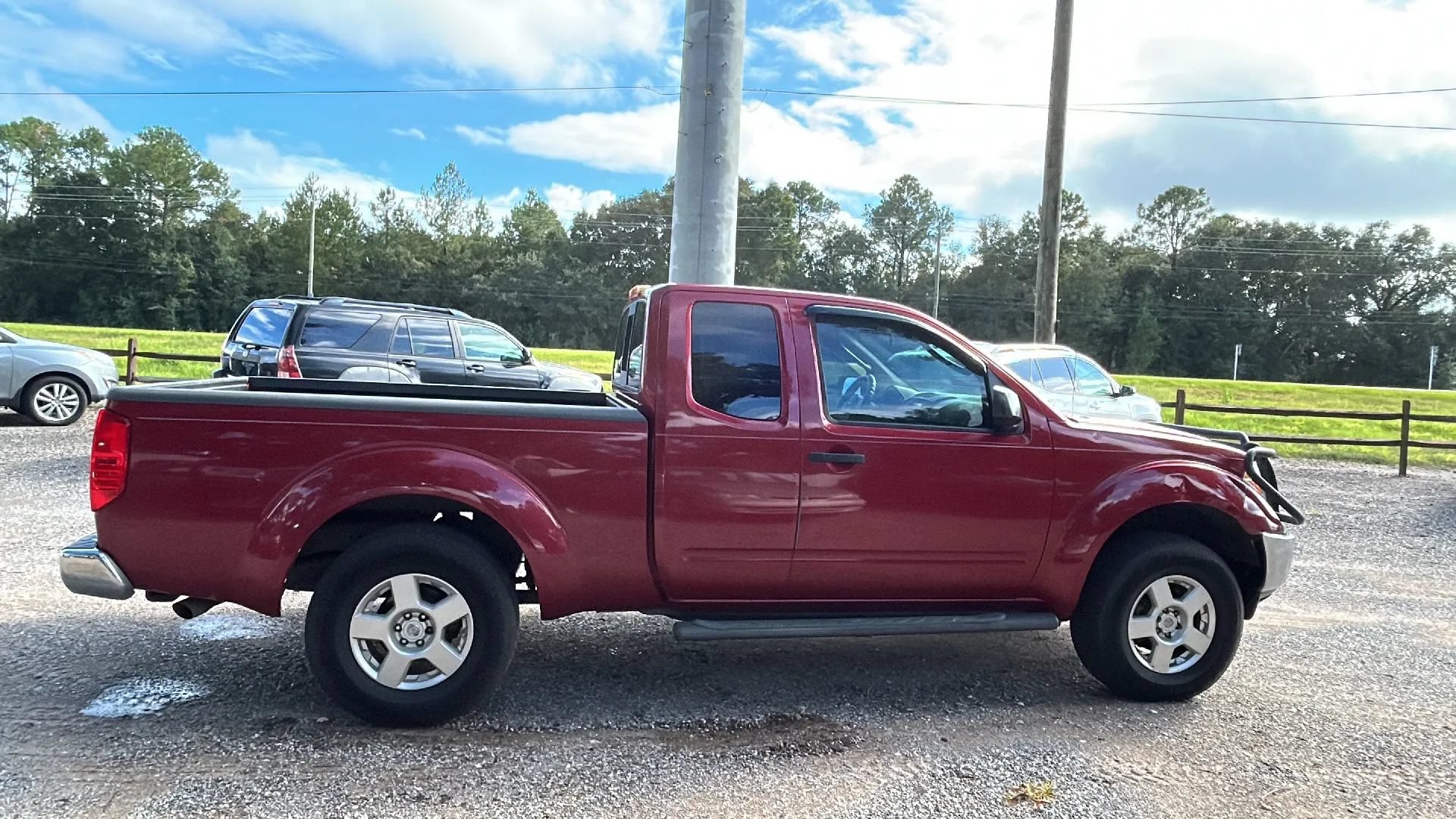 Used 2007 Nissan Frontier SE w/ SE Value Truck Pkg RWD image 6