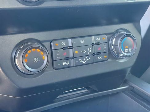 Used 2022 Ford F350 XLT w/ XLT Premium Package AWD/4WD image 23