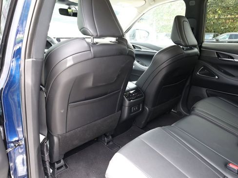 Certified 2026 INFINITI QX60 Luxe w/ Family Package AWD/4WD image 19