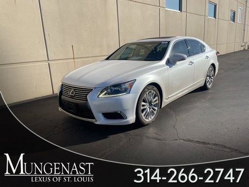 Used 2017 Lexus LS 460 AWD w/ Comfort Package image 1