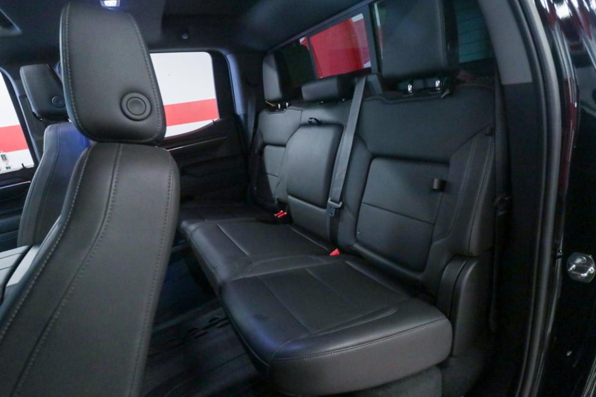 Used 2023 GMC Sierra 1500 SLT AWD/4WD image 13