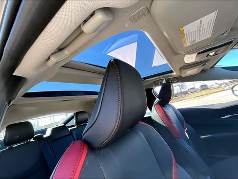 Used 2024 Toyota Prius Prime XSE image 13