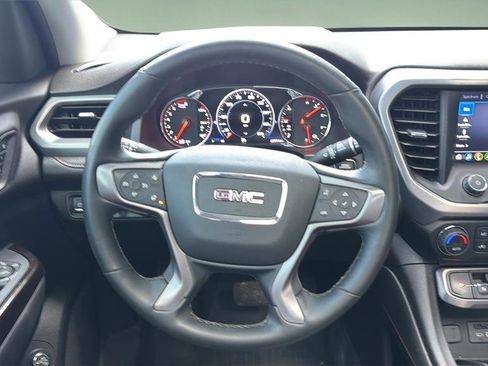 Used 2023 GMC Acadia AT4 w/ Technology Package image 9