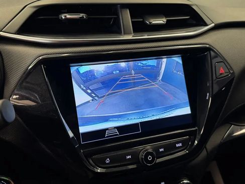 Used 2023 Chevrolet TrailBlazer LT w/ Convenience Package FWD image 14