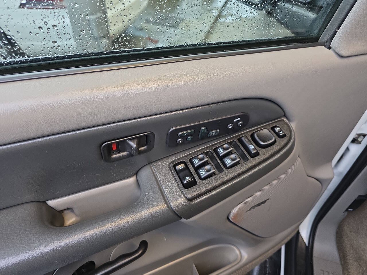 Used 2003 GMC Yukon SLT w/ 1SD Preferred Equipment Group AWD/4WD image 8