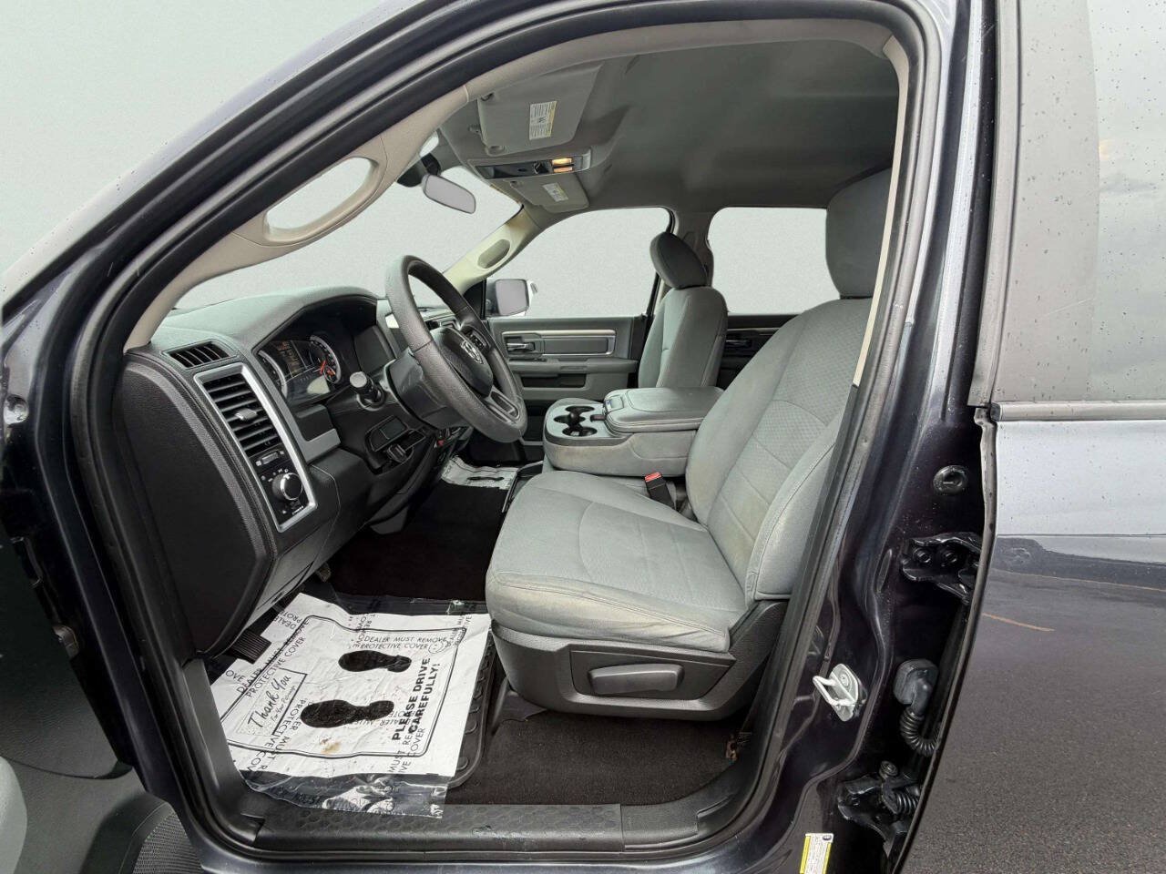 Used 2018 RAM 1500 Classic SLT AWD/4WD image 19
