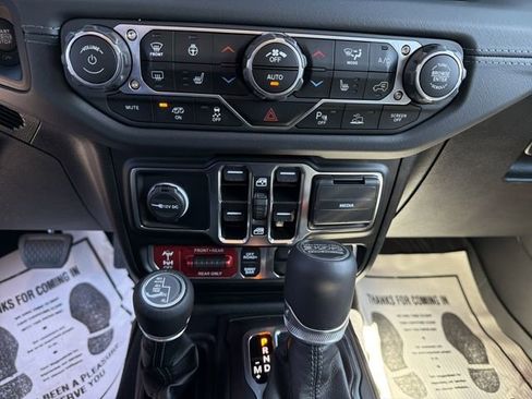 Used 2025 Jeep Wrangler Unlimited Rubicon 392 AWD/4WD image 22