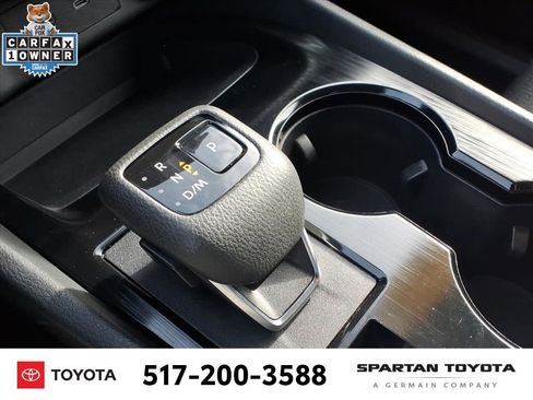 Used 2024 Nissan Rogue SV image 24