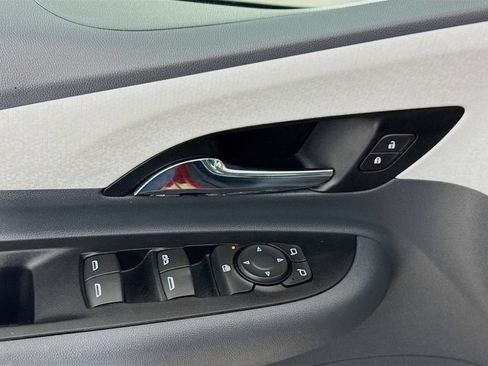 Used 2020 Chevrolet Bolt LT FWD image 22
