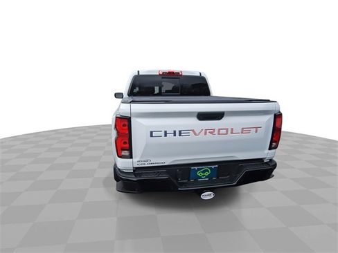 Used 2024 Chevrolet Colorado Z71 w/ Z71 Convenience Package 2 image 7