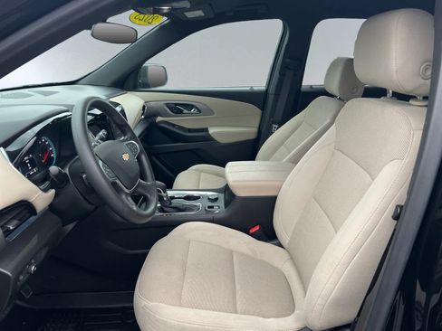 Used 2023 Chevrolet Traverse LS AWD/4WD image 11
