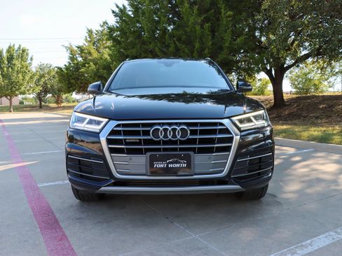 Used 2018 Audi Q5 2.0T Premium Plus w/ Premium Plus Package AWD/4WD image 2