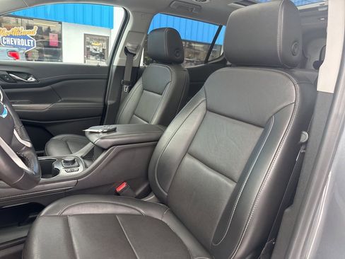 Used 2022 GMC Acadia SLT w/ Elevation Edition image 33