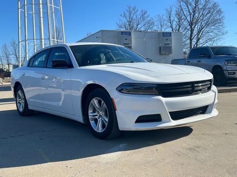Used 2023 Dodge Charger SXT image 4