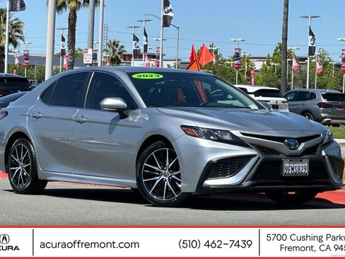 Used 2023 Toyota Camry SE w/ Audio Upgrade Package image 1