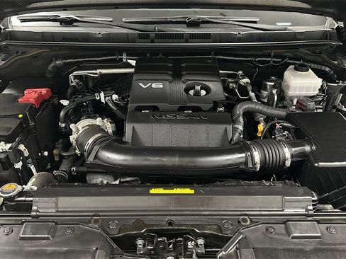 Certified 2023 Nissan Frontier PRO-4X w/ Pro Convenience Package image 11