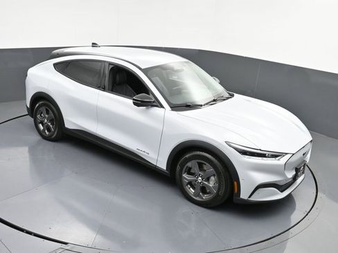 Used 2023 Ford Mustang Mach-E Select image 31