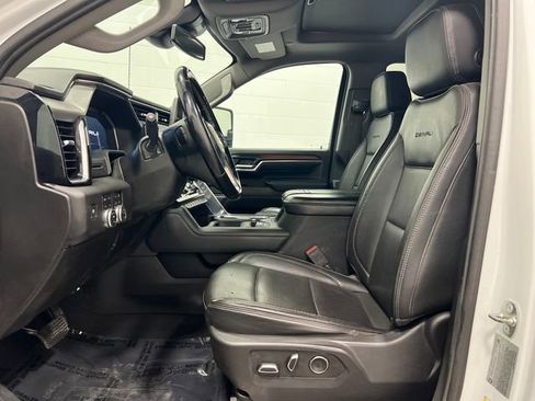 Used 2024 GMC Sierra 2500 Denali image 9