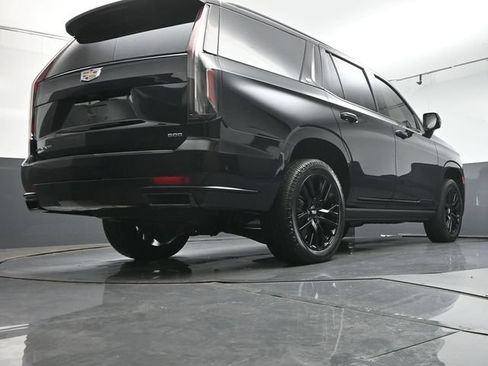 Used 2024 Cadillac Escalade Sport Platinum w/ Heavy-Duty Trailer Package AWD/4WD image 40