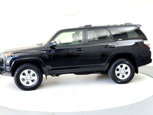 Used 2023 Toyota 4Runner SR5 Premium w/ Moonroof Package AWD/4WD image 3