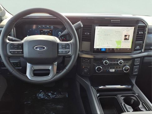 New 2026 Ford F250 Lariat w/ Chrome Package image 4