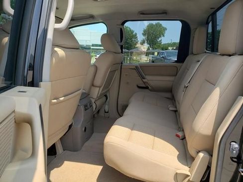 Used 2012 Nissan Titan SV w/ SV Premium Utility Pkg AWD/4WD image 14
