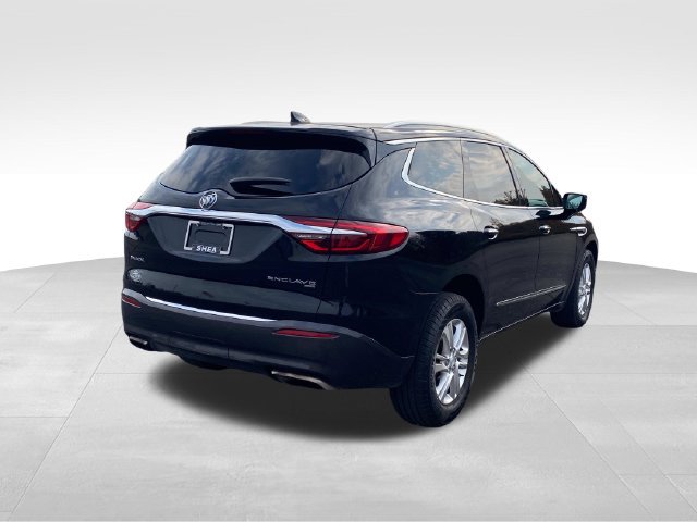 Used 2018 Buick Enclave Essence AWD/4WD image 2