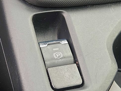 Used 2025 Subaru Forester Limited AWD/4WD image 25