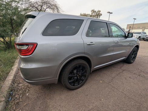 Used 2020 Dodge Durango SXT image 3