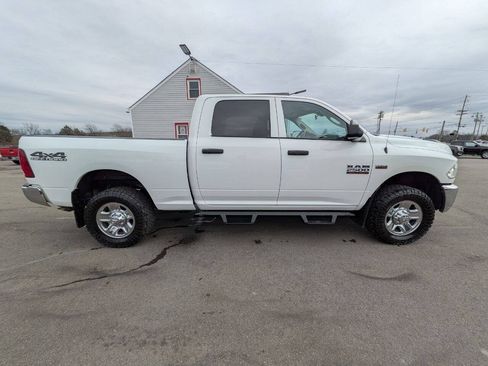 Used 2016 RAM 2500 Tradesman w/ Chrome Appearance Group AWD/4WD image 8