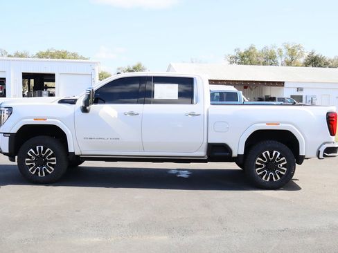 Used 2024 GMC Sierra 2500 Denali Ultimate image 5