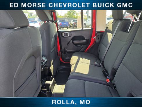 Used 2018 Jeep Wrangler Unlimited Sport S image 17