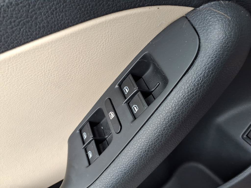 Used 2018 Volkswagen Jetta Wolfsburg Edition FWD image 17