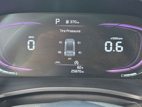 Used 2025 Kia Soul LX w/ LX Technology Package FWD image 35