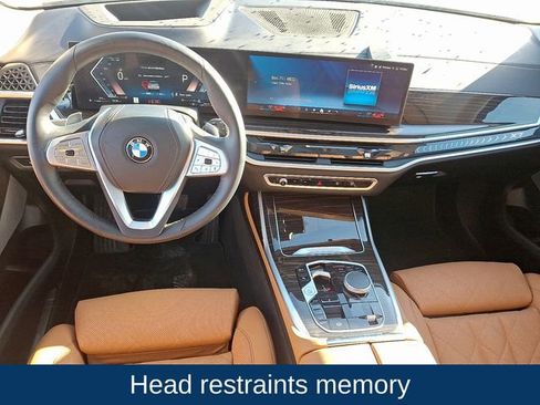 Used 2024 BMW X7 xDrive40i image 15