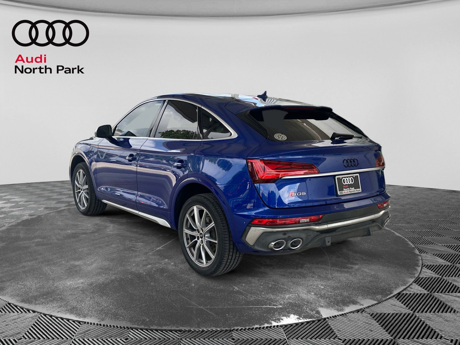 Used 2022 Audi SQ5 Premium Plus AWD/4WD image 3
