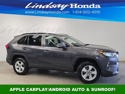 Used 2019 Toyota RAV4 XLE AWD/4WD image 3