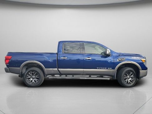 Used 2017 Nissan Titan Platinum Reserve image 11