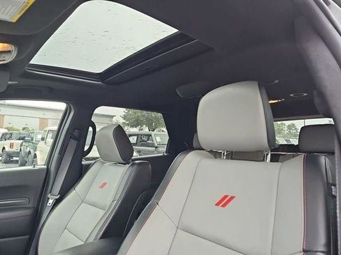 Used 2024 Dodge Durango GT image 25