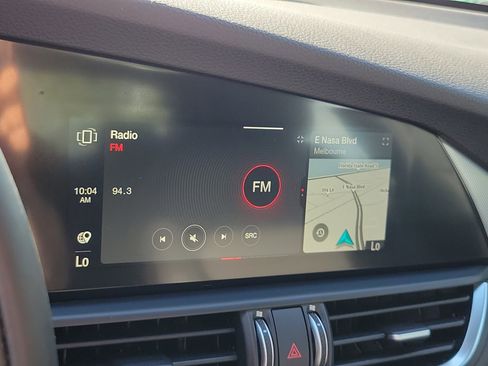 Used 2024 Alfa Romeo Giulia Veloce image 20