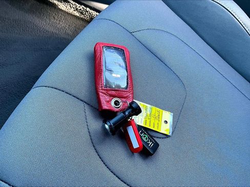 Used 2023 Hyundai Elantra SEL w/ Preferred Accessory Package image 13