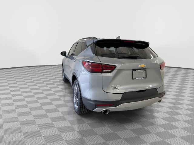 Certified 2025 Chevrolet Blazer LT w/ Convenience Package FWD image 9